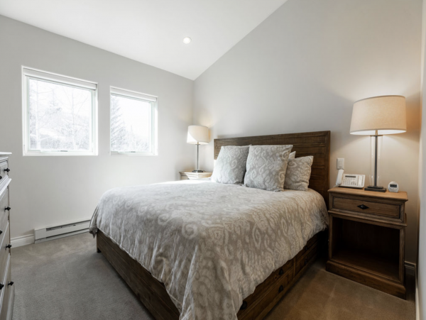 Golden Peak Ski in Ski Out Townhome
